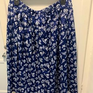 3 for $15!! -Vintage Andrea Gayle- blue and white floral skirt- pleated- size 12